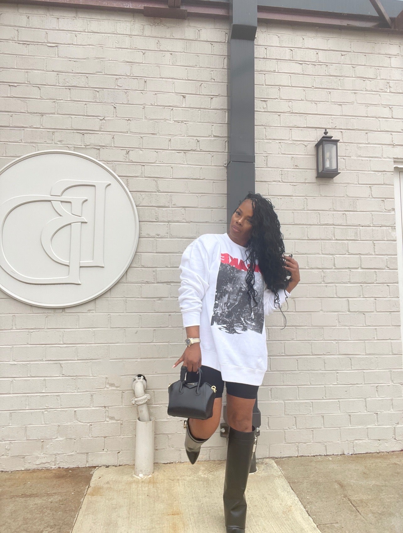 Oversized “Drake” Sweatshirt