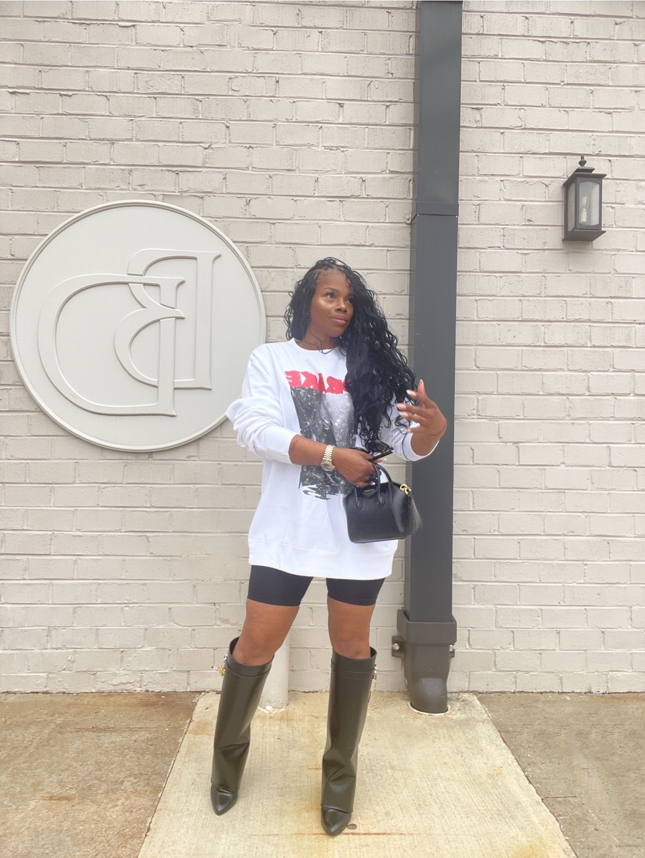 Oversized “Drake” Sweatshirt